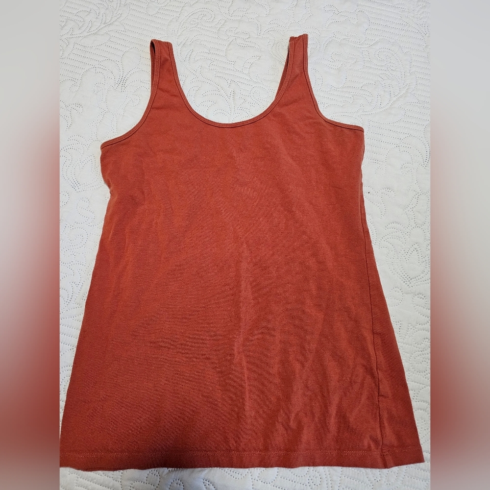 Bundle of three tank tops